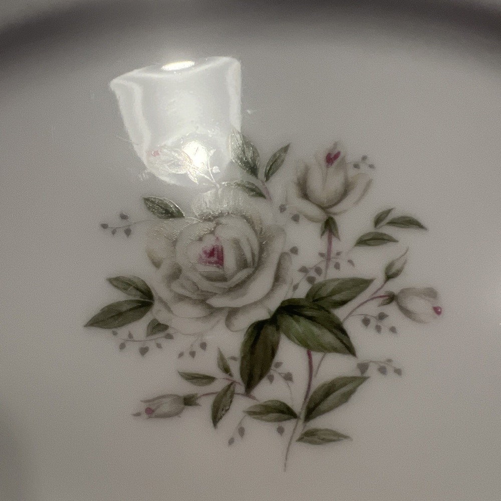 ROMANCE JAPAN DIAMOND CHINA WHITE ROSES PLATINUM TRIM PLATTER 12 1/4 - Picture 2 of 6